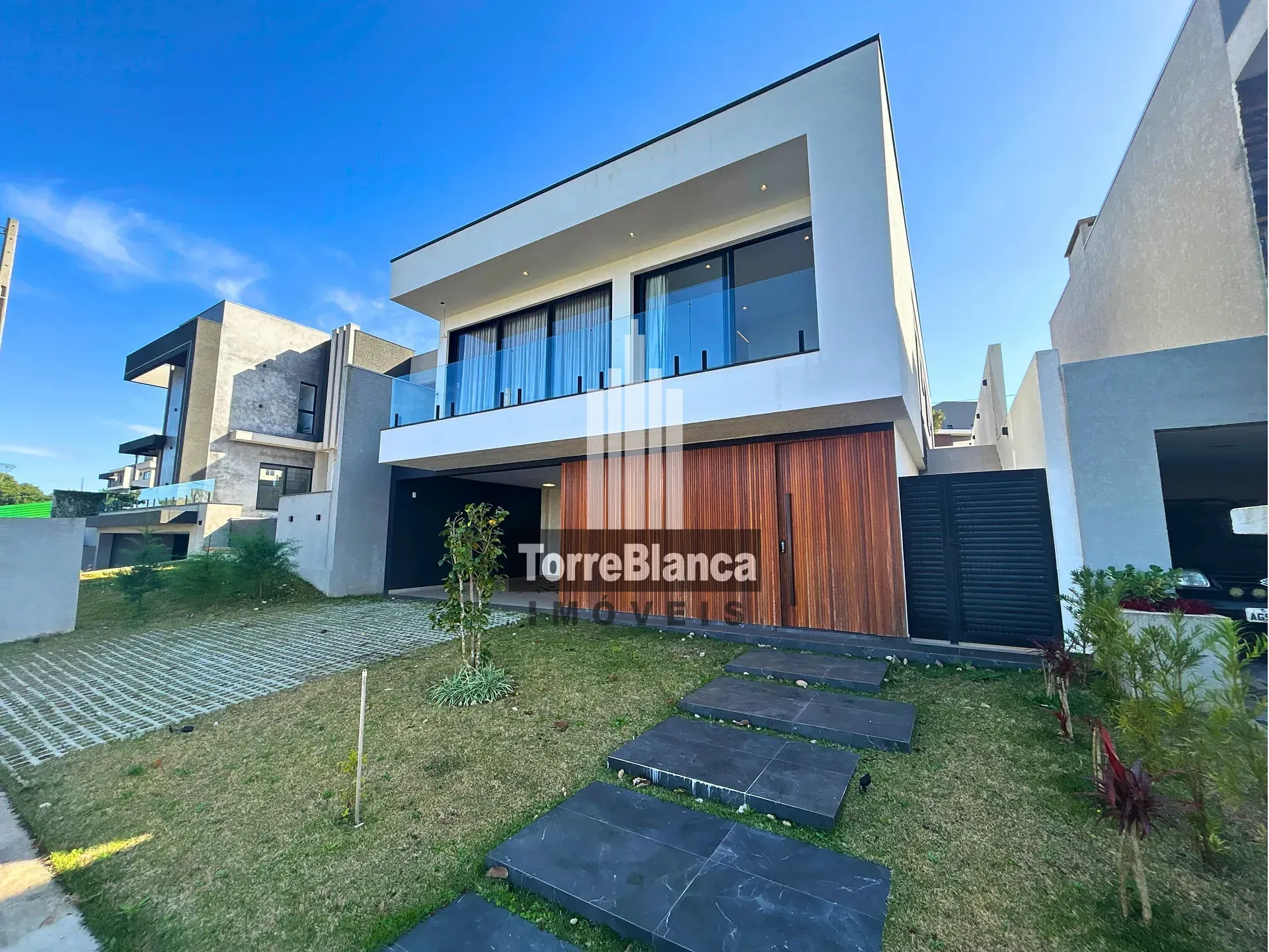 Casa, 3 quartos, 215 m² - Foto 2