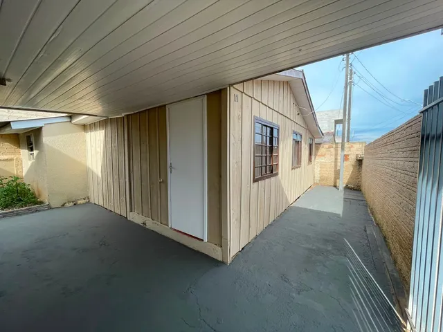 Locação - Casa com 3 quartos, 1 vaga de garagem, Churrasqueira, 60 m² - Contorno, Ponta Grossa.