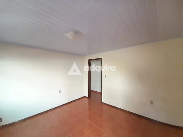 Casa com 504m² 2 quartos e 2 banheiros, à venda, no bairro Orfãs em Ponta Grossa