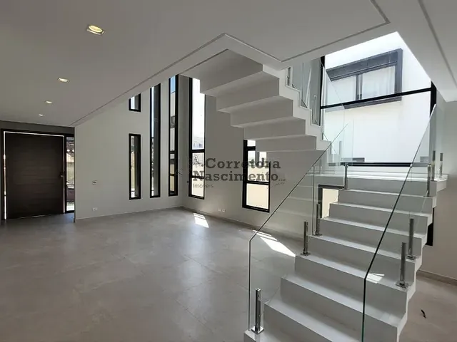Casa com 450m² 4 quartos e 5 banheiros, à venda, no bairro Urbanova em São José dos Campos