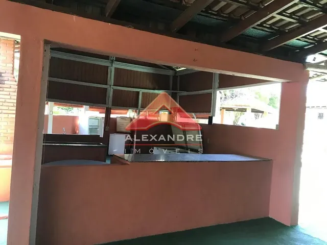 Casa com 1960m² 2 quartos e 2 banheiros, à venda, no bairro Santa Herminia em São José Dos Campos