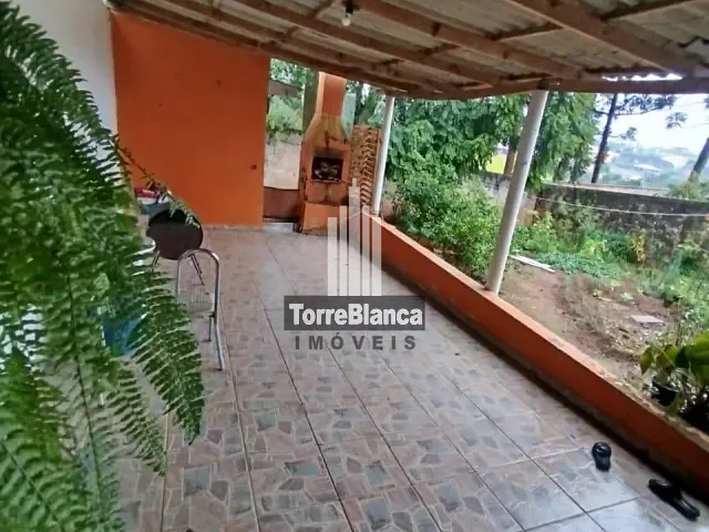 Casa com 360m² 3 quartos e 2 banheiros, à venda, no bairro Contorno em Ponta Grossa