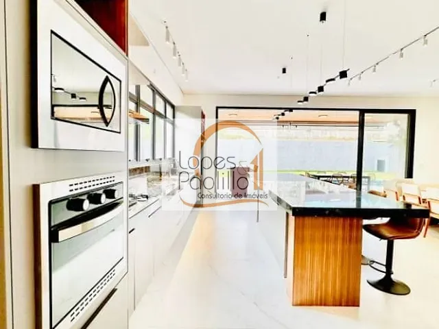 Casa com 720m² 4 quartos e 6 banheiros, à venda ou para alugar, no bairro Itapetinga em Atibaia