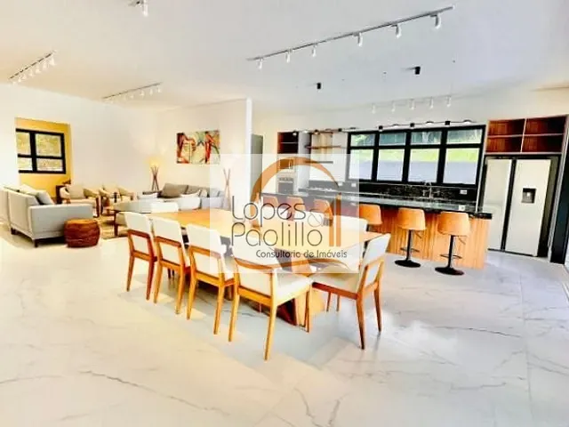 Casa com 720m² 4 quartos e 6 banheiros, à venda ou para alugar, no bairro Itapetinga em Atibaia