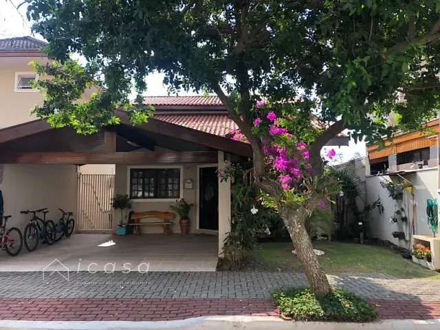 Casa com 250m² 4 quartos e 4 banheiros, à venda, no bairro Urbanova em São José dos Campos
