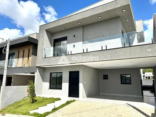 Casa com 200m² 3 quartos e 3 banheiros, à venda, no bairro Jardim Carvalho em Ponta Grossa