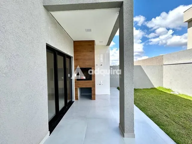 Casa com 200m² 3 quartos e 3 banheiros, à venda, no bairro Jardim Carvalho em Ponta Grossa