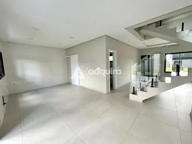Casa com 200m² 3 quartos e 3 banheiros, à venda, no bairro Jardim Carvalho em Ponta Grossa