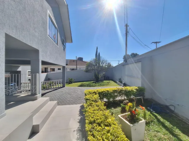 Locação - Casa com Edícula, 4 quartos ( sendo 2 suítes), 4 vagas de garagem, Churrasqueira, Sauna - Órfãs, Ponta Grossa