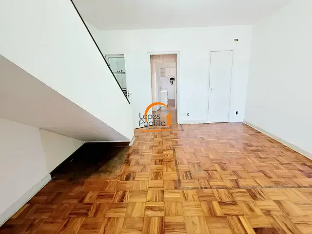Casa 4 quartos e 4 banheiros, para alugar, no bairro Centro em Atibaia