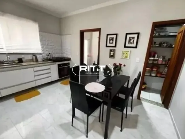 Casa com 289m² 4 quartos e 6 banheiros, à venda, no bairro Parque da Hípica em Campinas