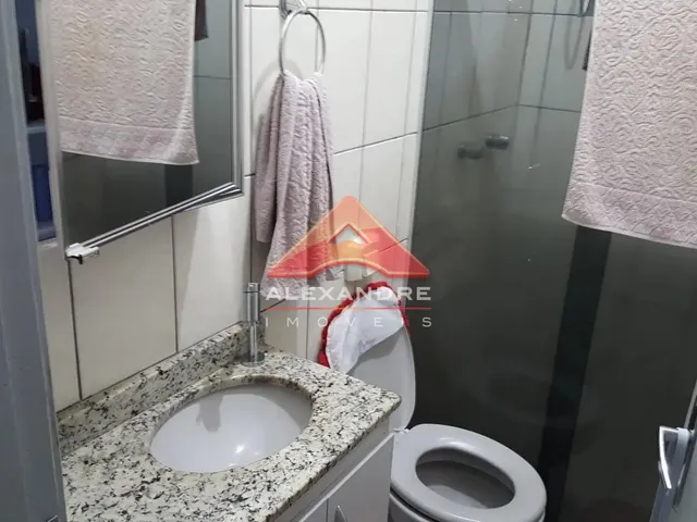 Casa com 125m² 2 quartos e 1 banheiro, à venda, no bairro Jardim Castanheira em São José Dos Campos