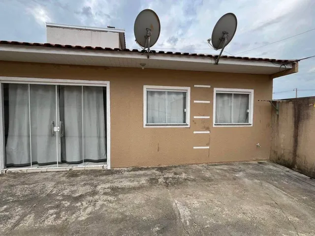 Locação - Casa com 3 quartos, 1 vaga de garagem, Cozinha Planejada, Churrasqueira, 80 m² - Contorno, Ponta Grossa.