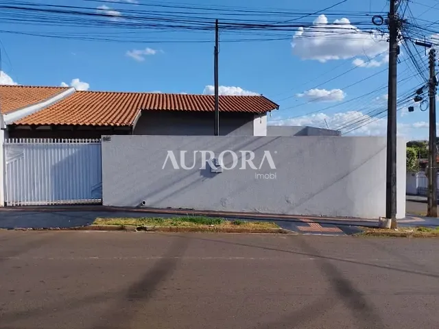 Casa com 184m² 3 quartos e 2 banheiros, à venda, no bairro Conjunto Habitacional Champagnat em Londrina