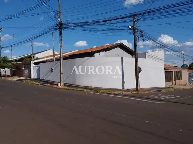 Casa com 184m² 3 quartos e 2 banheiros, à venda, no bairro Conjunto Habitacional Champagnat em Londrina