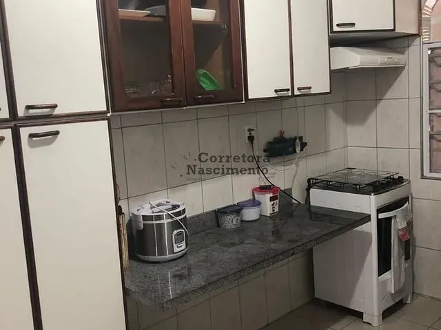 Casa com 250m², à venda, no bairro Jardim América em Jacareí