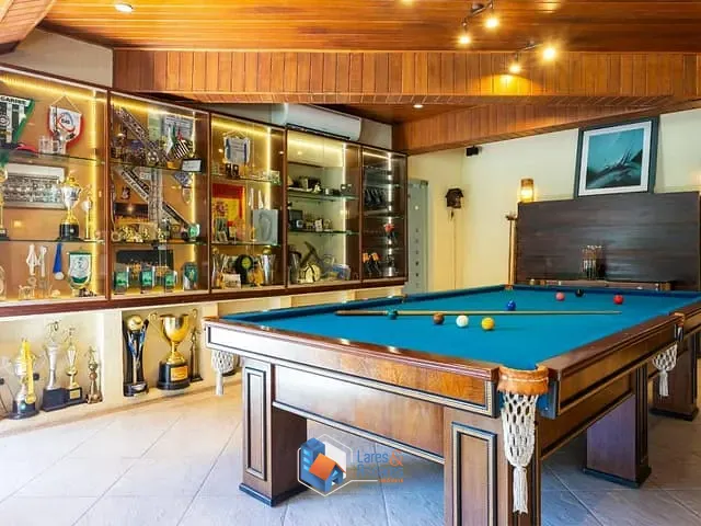 Casa com 2350m² 5 quartos e 9 banheiros, à venda, no bairro Chácara Monte Alegre em São Paulo