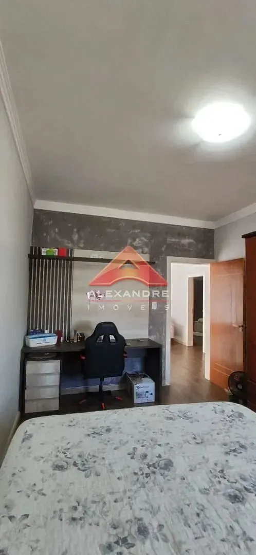 Casa, 3 quartos, 256 m² - Foto 6