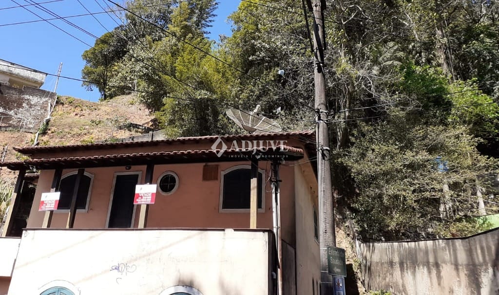 Casa à venda e aluguel com 5 quartos, 10m² - Foto 2