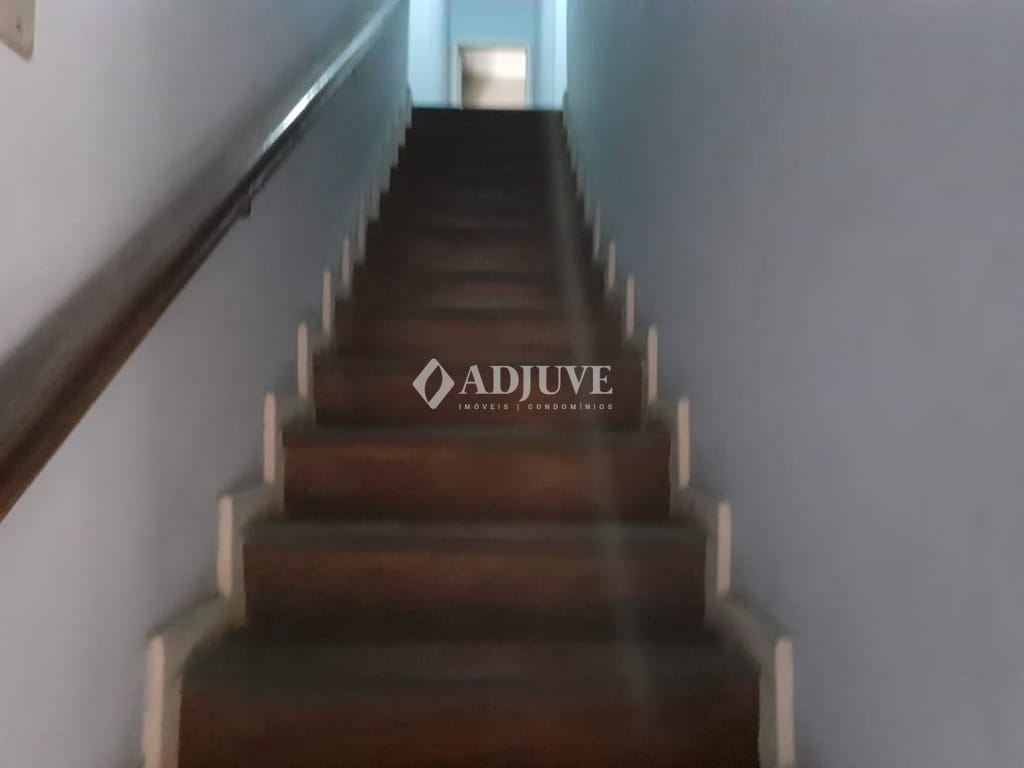 Casa à venda e aluguel com 5 quartos, 10m² - Foto 14
