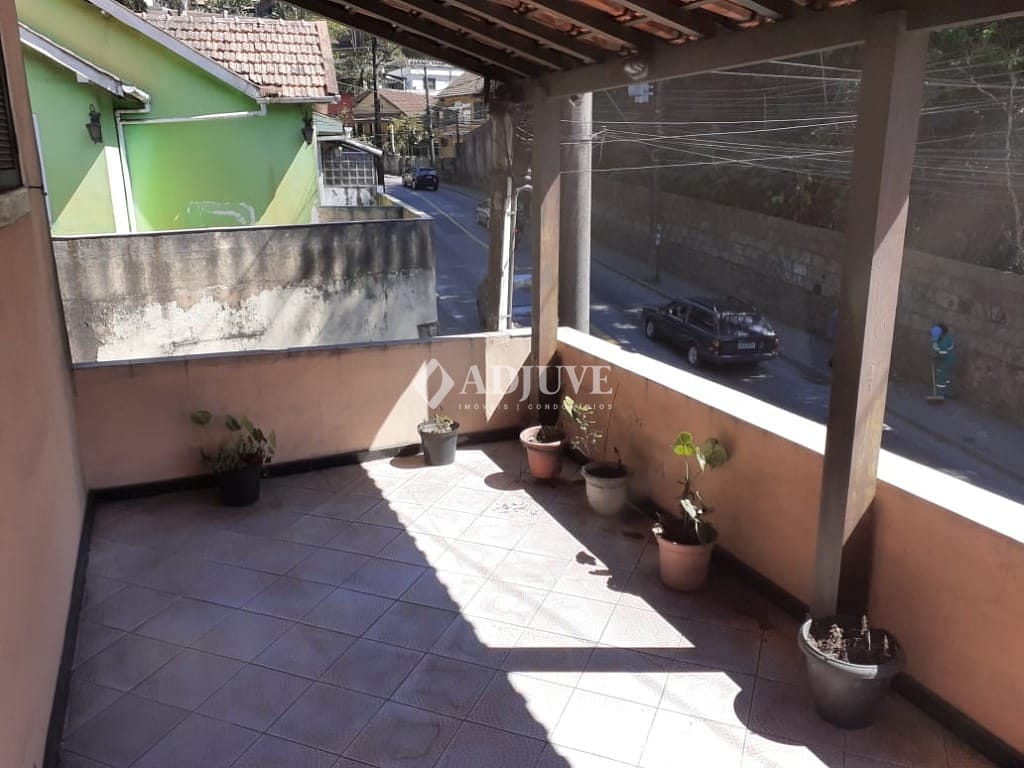 Casa à venda e aluguel com 5 quartos, 10m² - Foto 9