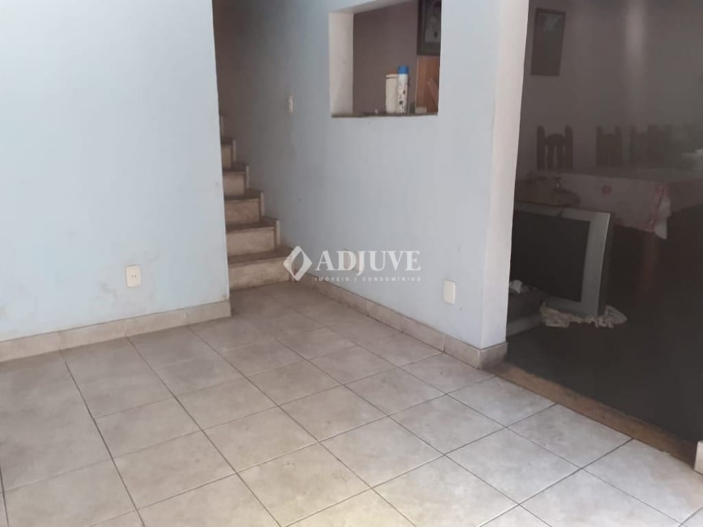 Casa à venda e aluguel com 5 quartos, 10m² - Foto 18