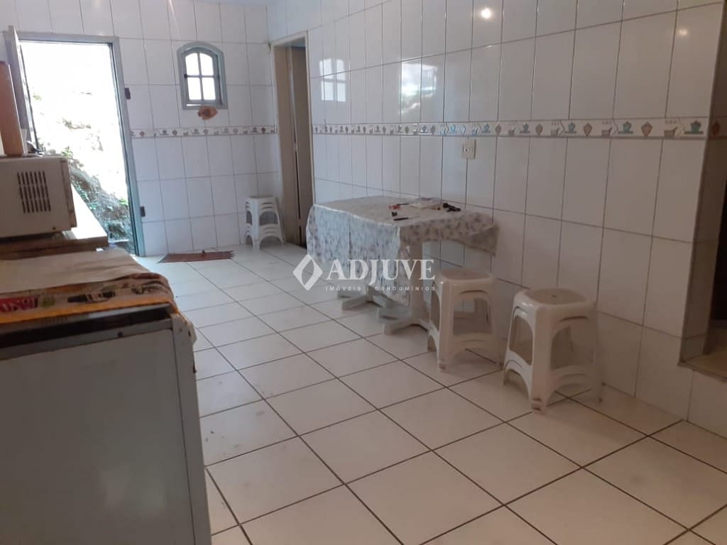 Casa à venda e aluguel com 5 quartos, 10m² - Foto 22