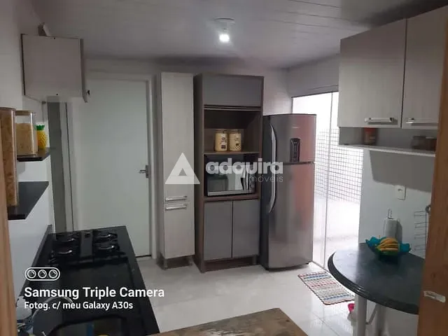 Casa com 59m² 3 quartos e 1 banheiro, à venda, no bairro Cará-cará em Ponta Grossa