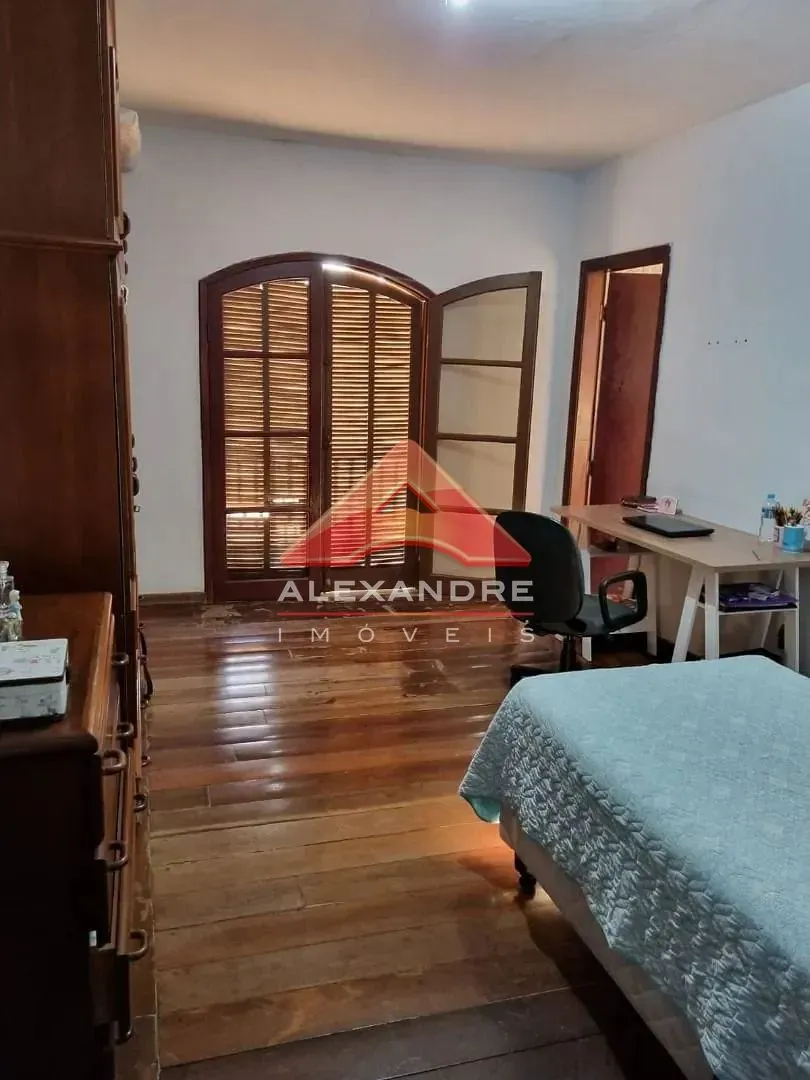 Casa, 3 quartos, 176 m² - Foto 2