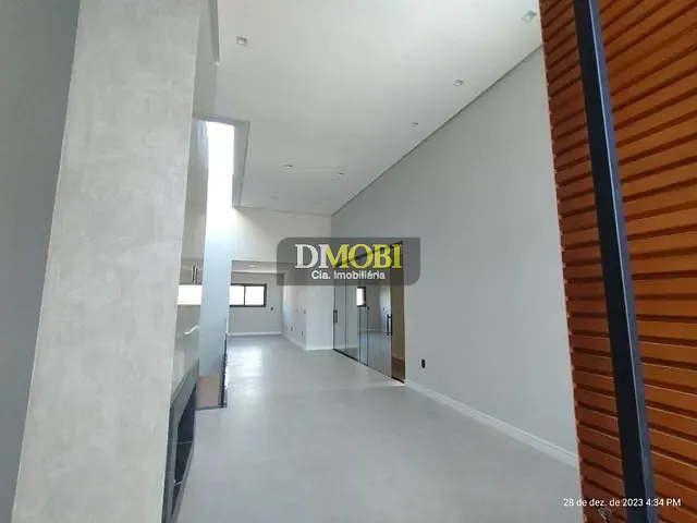 Casa com 260m² 3 quartos e 1 banheiro, à venda, no bairro Centro em Gravataí