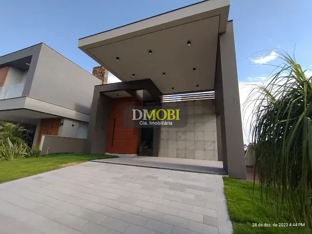 Casa com 260m² 3 quartos e 1 banheiro, à venda, no bairro Centro em Gravataí