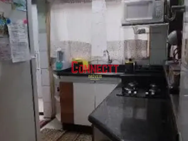 Casa com 225m² 3 quartos e 2 banheiros, à venda, no bairro Vila Albertina em Ribeirão Preto