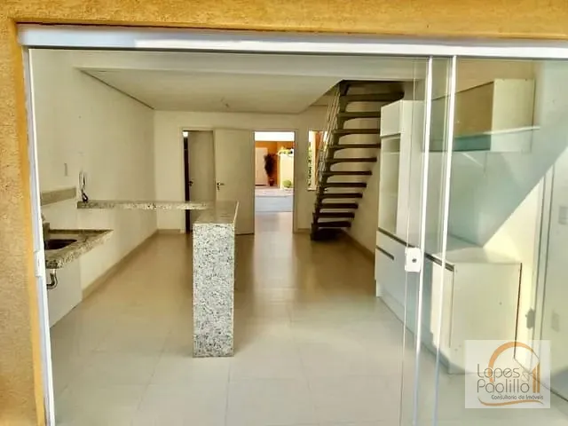 Casa com 116m² 2 quartos e 3 banheiros, à venda, no bairro Jardim das Cerejeiras em Atibaia
