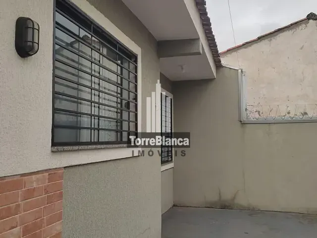 Casa com 91m² 2 quartos e 1 banheiro, à venda, no bairro Uvaranas em Ponta Grossa
