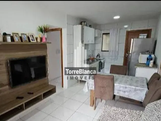 Casa com 91m² 2 quartos e 1 banheiro, à venda, no bairro Uvaranas em Ponta Grossa