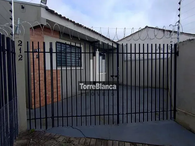 Casa com 91m² 2 quartos e 1 banheiro, à venda, no bairro Uvaranas em Ponta Grossa