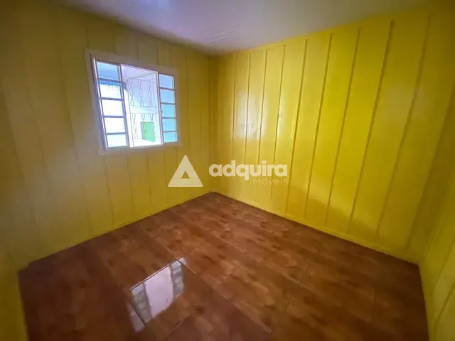 Casa com 1000m² 2 quartos e 1 banheiro, à venda, no bairro Colônia Dona Luíza em Ponta Grossa