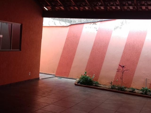 Foto do Casa - Casa com 2 dormitórios, 189 m² - venda por R$ 370.000,00 ou aluguel por R$ 1.550,76/mês - Jardim Itália - Uberaba/MG | ZUCATO IMOBILIARIA LTDA