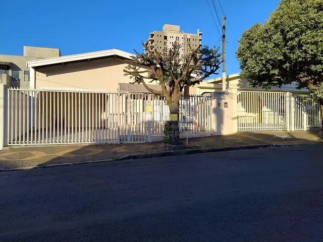 Casa com 254m² 3 quartos e 2 banheiros, para alugar, no bairro Parque Franceschini em Sumaré
