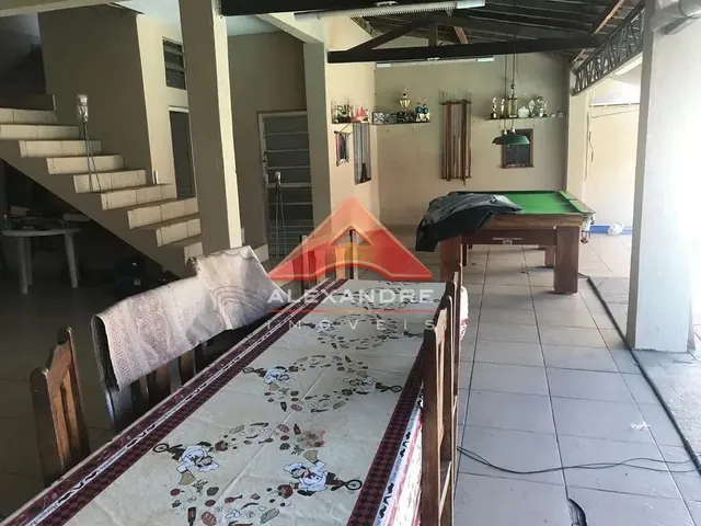 Casa com 460m² 3 quartos e 3 banheiros, à venda ou para alugar, no bairro Jardim Paulista em São José Dos Campos