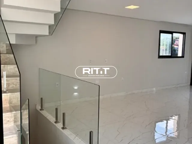 Casa com 420m² 3 quartos e 5 banheiros, à venda, no bairro Jardim São Marcos em Valinhos