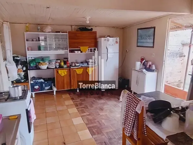 Casa 2 quartos e 1 banheiro, à venda, no bairro Contorno em Ponta Grossa