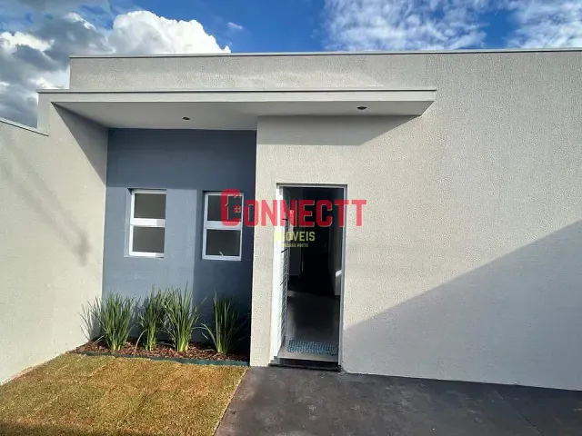 Casa com 160m² 2 quartos e 2 banheiros, à venda, no bairro Jardim Regatas em Ribeirão Preto