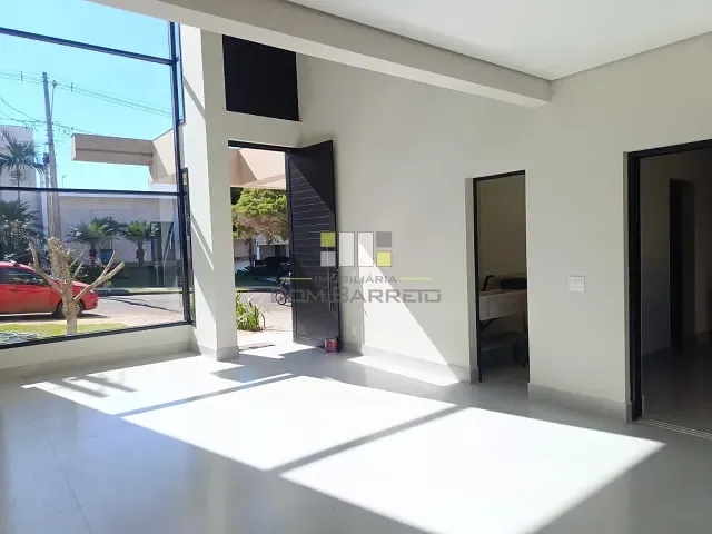 Casa com 240m² 3 quartos e 1 banheiro, para alugar, no bairro Residencial Portal do Lago em Sumaré