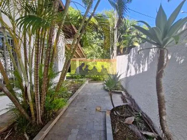 Casa 4 quartos e 4 banheiros, para alugar, no bairro Cidade Universitária em Campinas