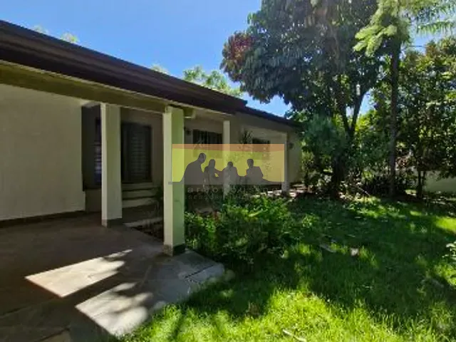Casa 4 quartos e 4 banheiros, para alugar, no bairro Cidade Universitária em Campinas