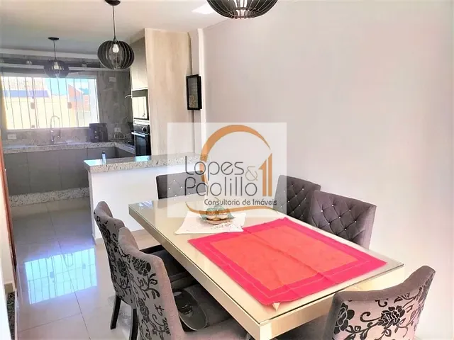 Casa com 175m² 2 quartos e 3 banheiros, à venda, no bairro Nova Cerejeira em Atibaia