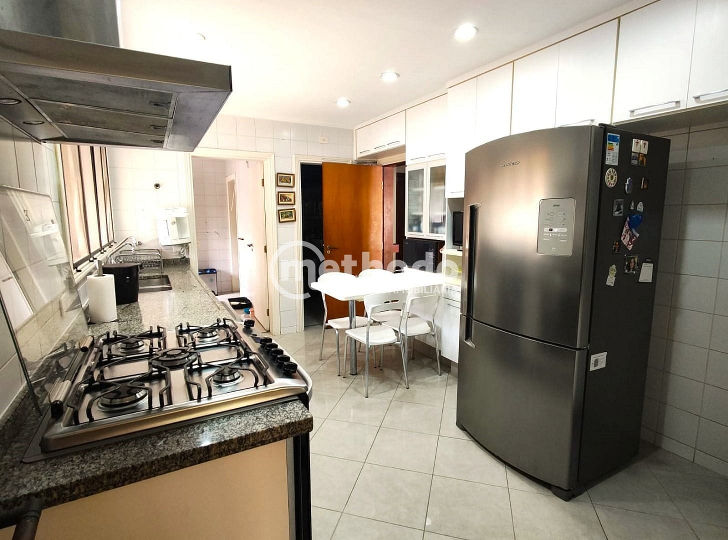 Casa, 4 quartos, 300 m² - Foto 22