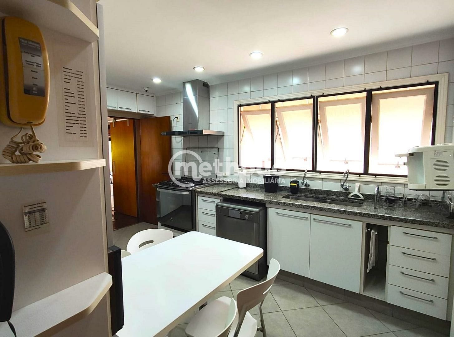 Casa, 4 quartos, 300 m² - Foto 17