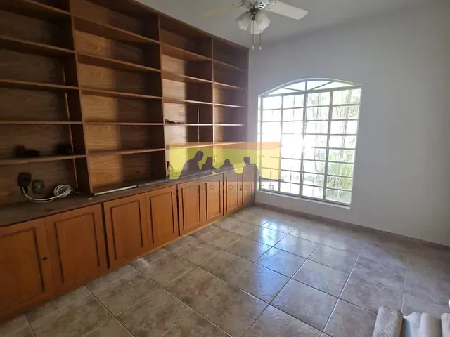 Casa 4 quartos e 4 banheiros, para alugar, no bairro Cidade Universitária em Campinas